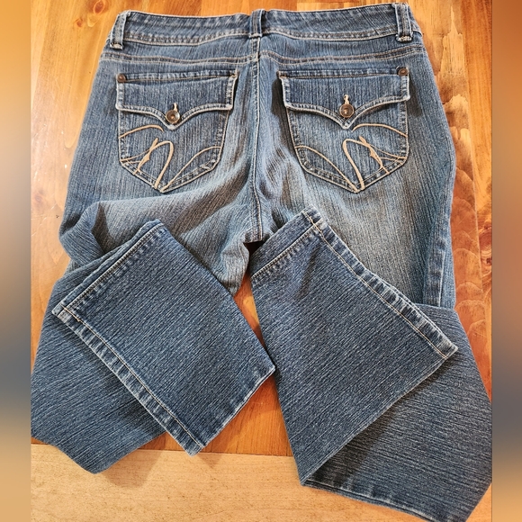 Gloria Vanderbilt Womens SIZE 8 Jeans. - Picture 2 of 5